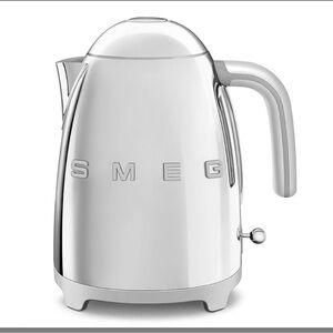 SMEG Chrome Kettle